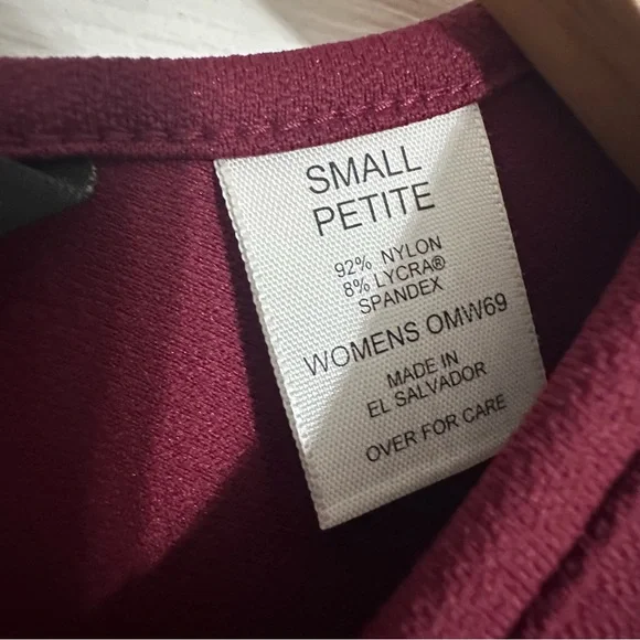 L.L. Bean Traveler Knit Sleeveless Dress Burgundy Small Petite SP Side Slit - Picture 6 of 9